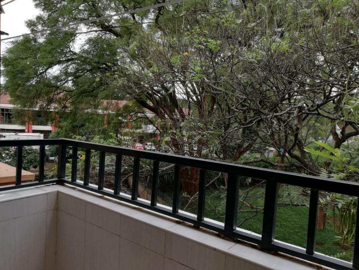 Mani'S Home Away From Home Nairobi Exterior photo